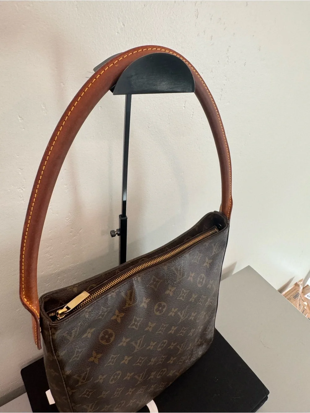 Louis Vuitton Monogram looping Shoulder Bag